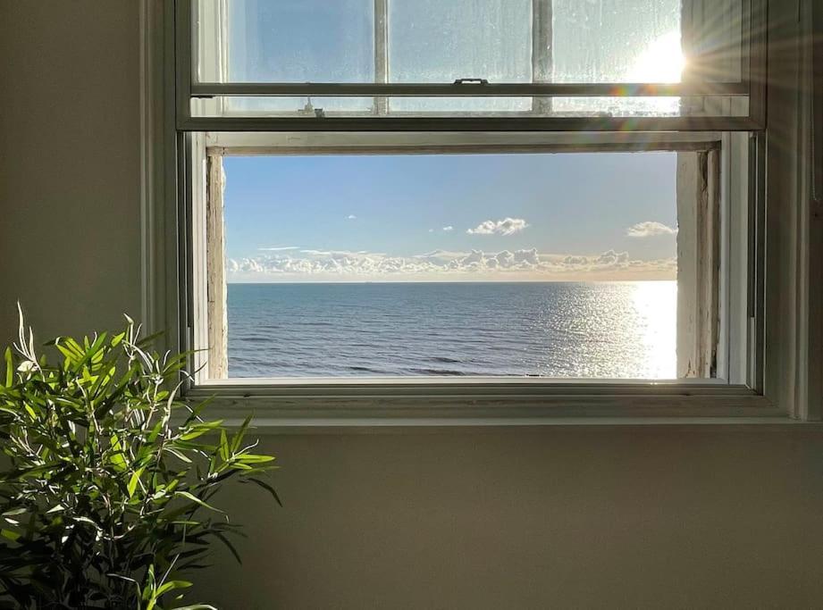Appartamento Stunning Seafront Flat,St Leonards Esterno foto