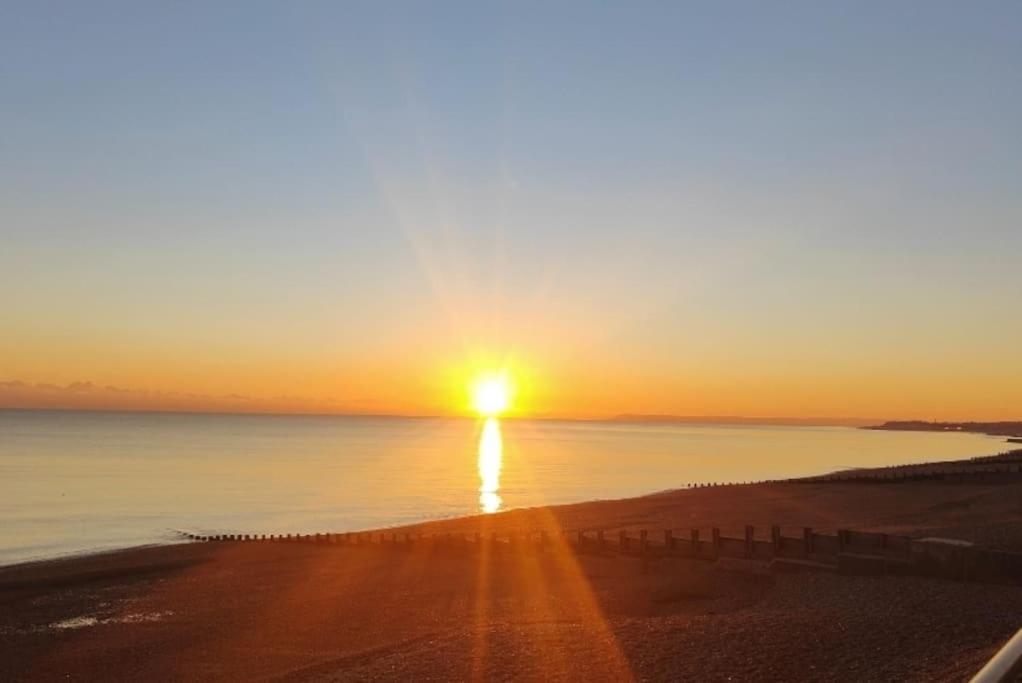 Appartamento Stunning Seafront Flat,St Leonards Esterno foto